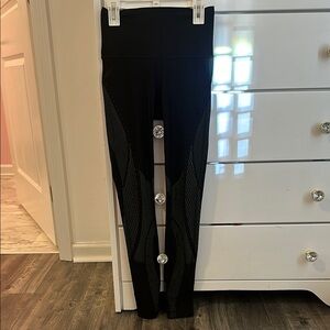 Lululemon Black and Grey Panel Leggings